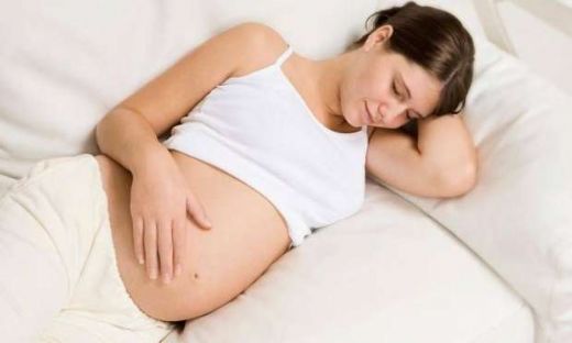 Hamilelikte Vücutta Şişlik Belirtileri ve Tedavisi